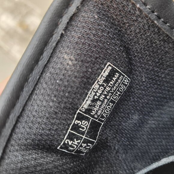 Kids Dr. Martens 1460 Black Patent leather Star Glitter Lace up boots Size 3 US - Picture 7 of 12